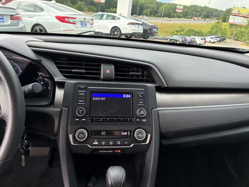 Used 2021 Honda Civic LX image 13