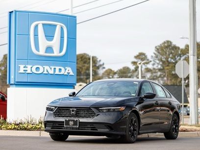 New 2025 Honda Accord SE