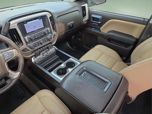 Used 2018 GMC Sierra 1500 Denali AWD/4WD image 19