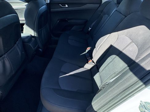 Used 2023 Kia K5 LXS image 6