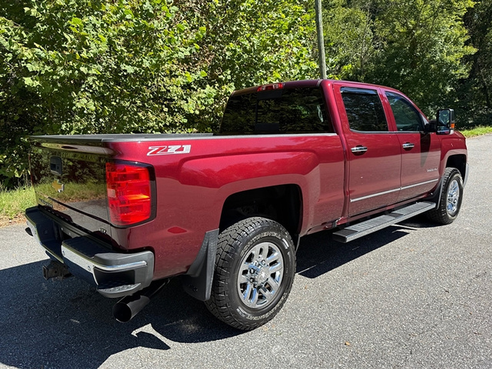 Used 2016 Chevrolet Silverado 2500 LTZ w/ Duramax Plus Package AWD/4WD image 6