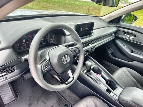 Used 2024 Honda Accord EX image 15