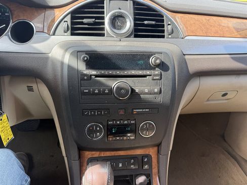 Used 2012 Buick Enclave Leather AWD/4WD image 16
