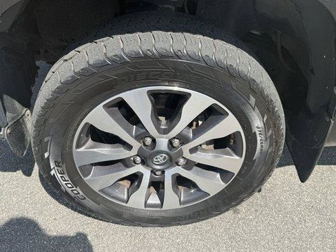 Used 2019 Toyota Tundra Limited AWD/4WD image 12