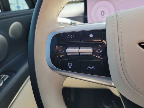 Certified 2025 Genesis GV80 3.5T Prestige AWD/4WD image 24