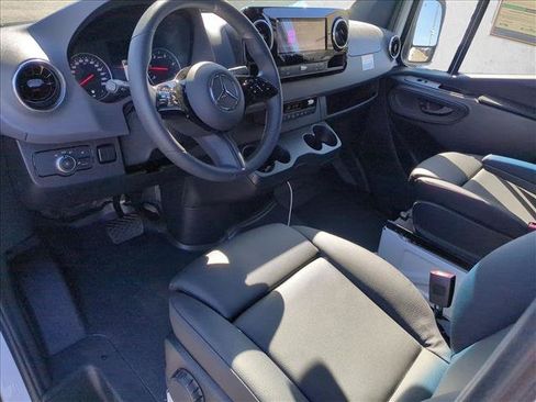 New 2026 Mercedes-Benz Sprinter 2500 image 3