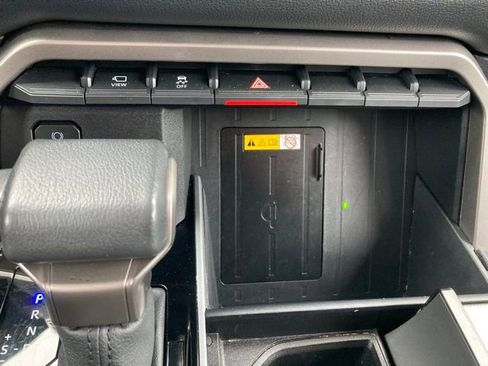 Used 2024 Toyota Sequoia Limited image 47