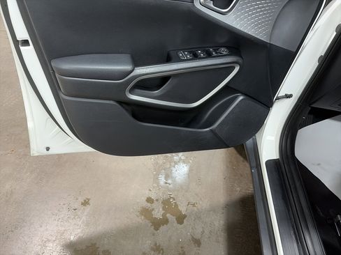 Used 2024 Kia Soul LX w/ Option Group 015 image 11