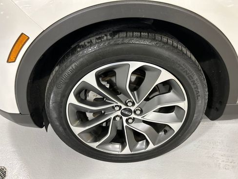 Certified 2023 Lincoln Nautilus Reserve AWD/4WD image 8