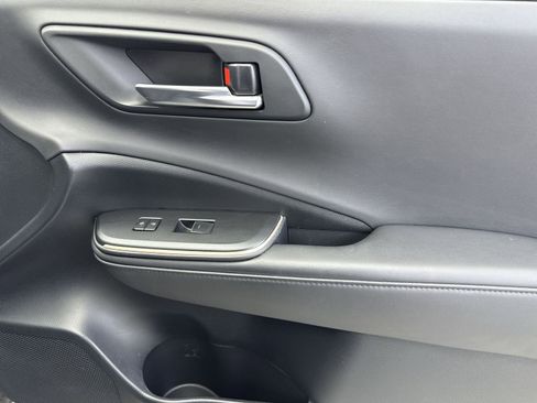 Used 2023 Toyota Crown XLE image 34