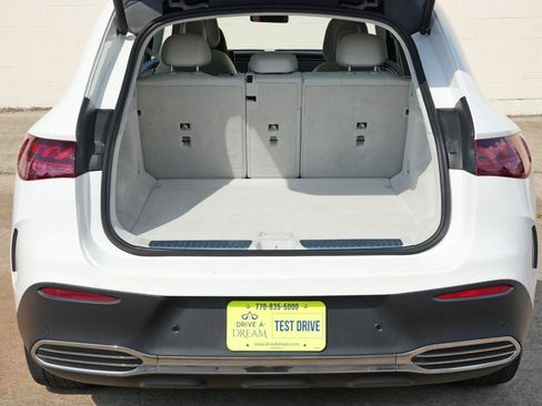 Used 2023 Mercedes-Benz EQE 500 4MATIC SUV w/ Exclusive Trim Package image 8