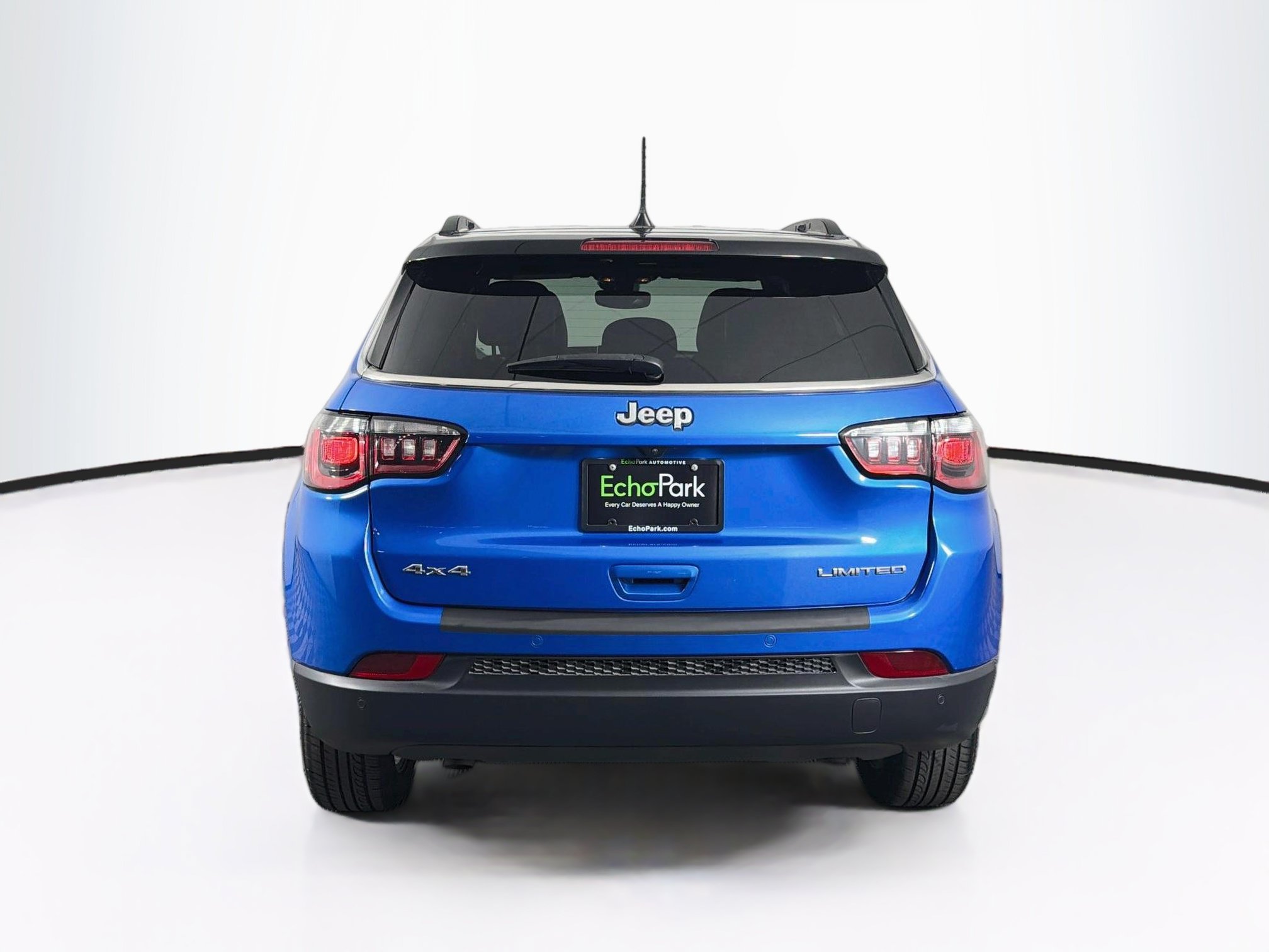 Used 2025 Jeep Compass Limited AWD/4WD image 7