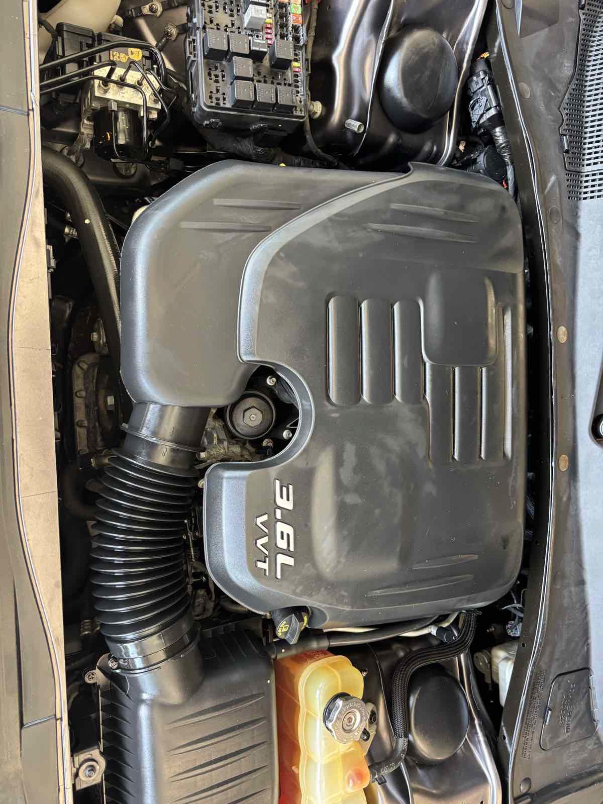 Used 2013 Chrysler 300 w/ Beats Audio Group RWD image 27