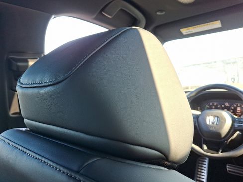 Used 2025 Honda Accord Sport image 9