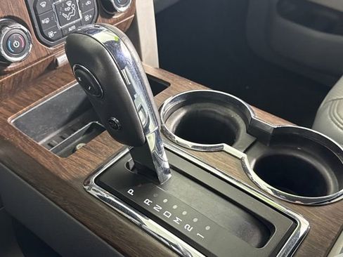 Used 2013 Ford F150 Lariat w/ Lariat Chrome Pkg image 25