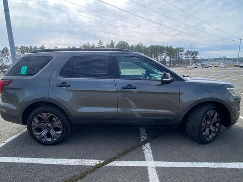 Used 2018 Ford Explorer Sport w/ Equipment Group 401A image 4
