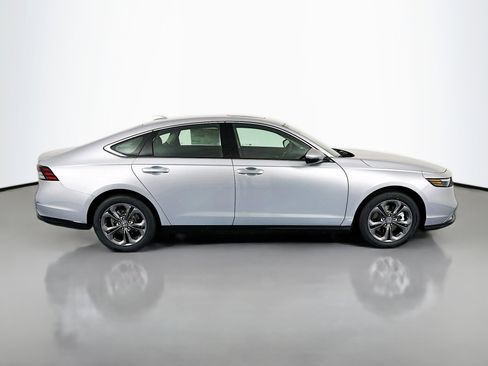 New 2025 Honda Accord EX-L image 8