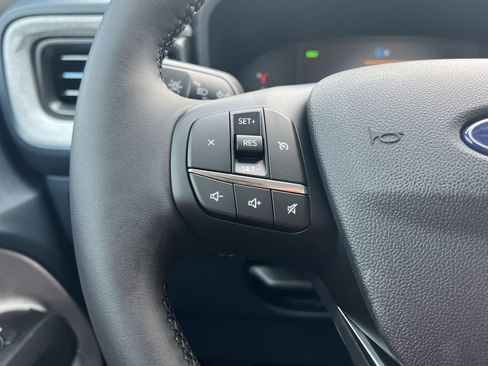 New 2025 Ford Maverick XLT FWD image 10
