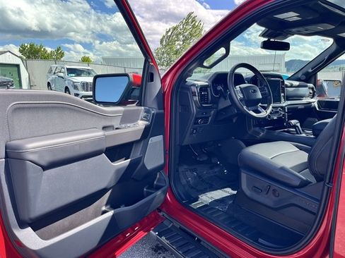 Used 2025 Ford F150 Lariat AWD/4WD image 13