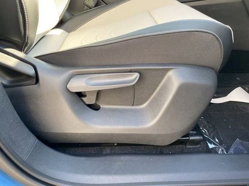 New 2025 Volkswagen Tiguan SE w/ Panoramic Sunroof Package image 47