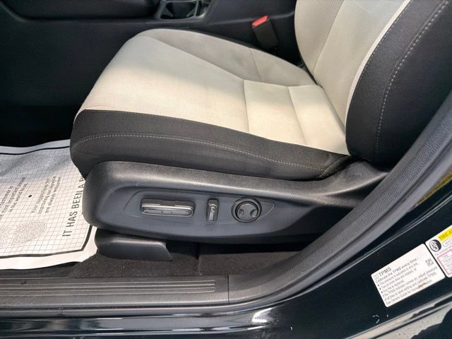Used 2024 Honda CR-V EX image 14