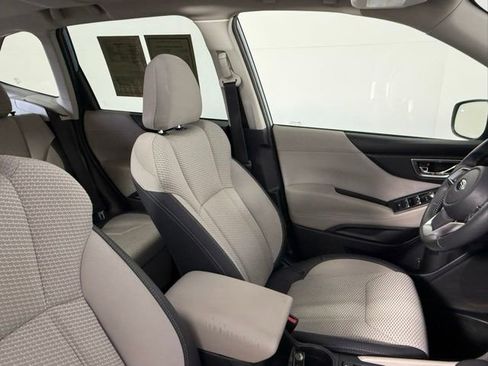 Used 2019 Subaru Forester Premium AWD/4WD image 55