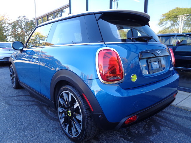 Used 2023 MINI Cooper SE FWD image 7