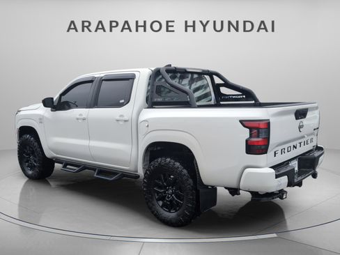 Used 2023 Nissan Frontier SV w/ Midnight Edition Package AWD/4WD image 3