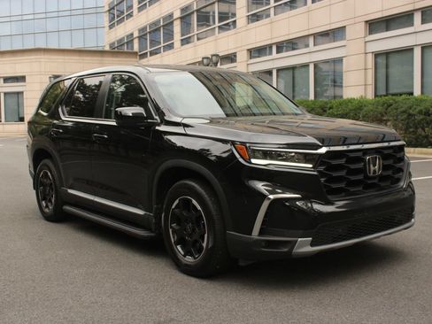Used 2025 Honda Pilot EX-L image 1