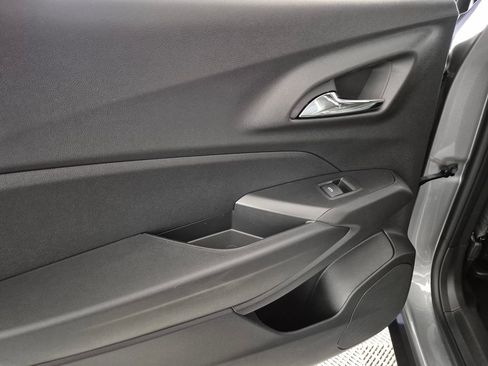 New 2026 Chevrolet Trax LT image 24