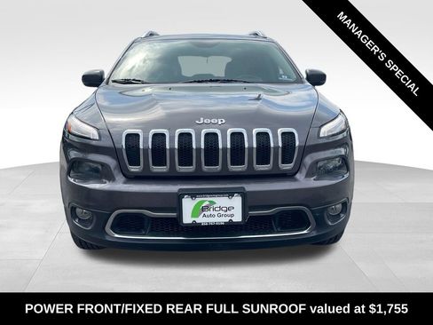Used 2018 Jeep Cherokee Limited AWD/4WD image 2