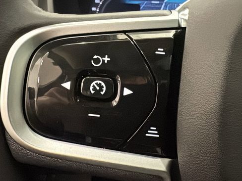 New 2026 Volvo XC90 T8 Plus w/ Protection Package Premier image 13