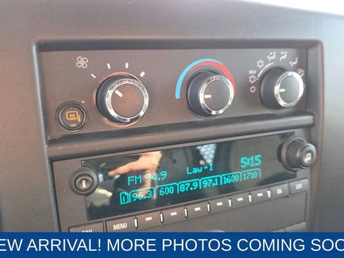 Used 2024 GMC Savana 2500 w/ Driver Convenience Package image 18