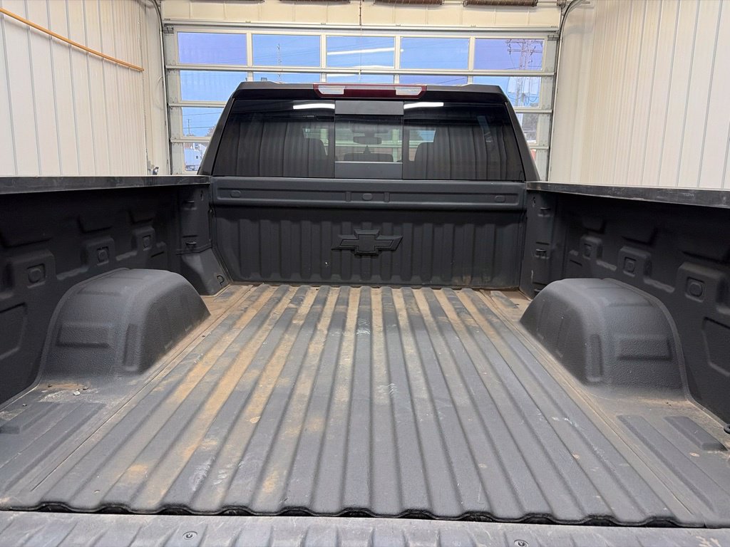 Used 2021 Chevrolet Silverado 1500 RST w/ Convenience Package II AWD/4WD image 15