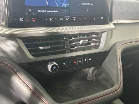 Used 2026 Ford Explorer ST-Line w/ Premium Package RWD image 34