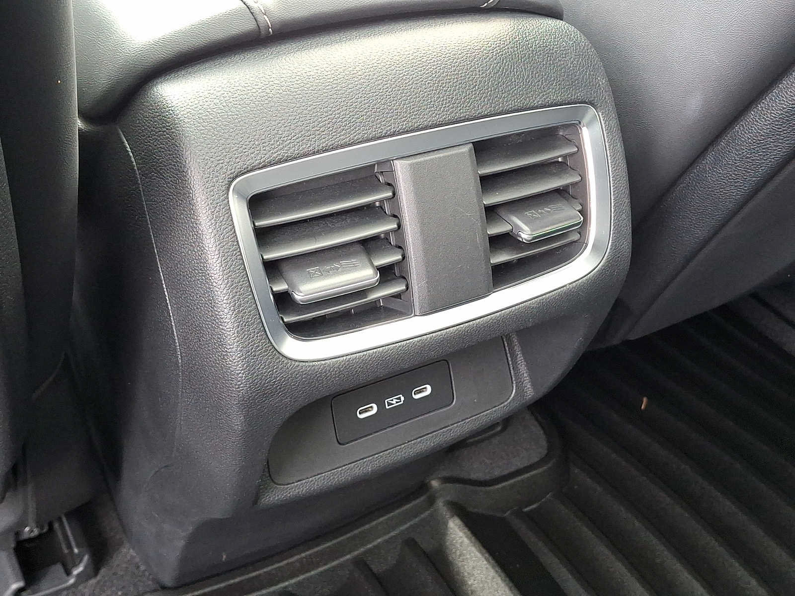 Used 2024 Acura RDX w/ Technology Package AWD/4WD image 11