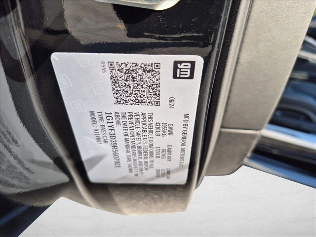 Used 2024 Chevrolet Corvette Z06 RWD image 17