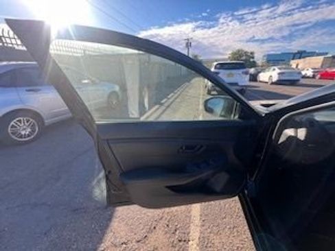 Used 2025 Nissan Sentra S image 12