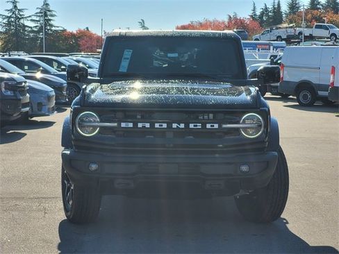 New 2025 Ford Bronco Outer Banks image 3