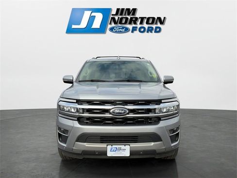 Used 2024 Ford Expedition Limited image 8