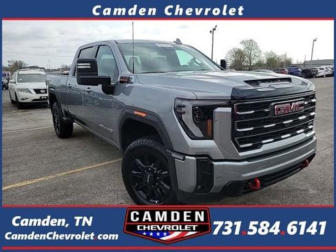 Used 2025 GMC Sierra 2500 AT4 image 1