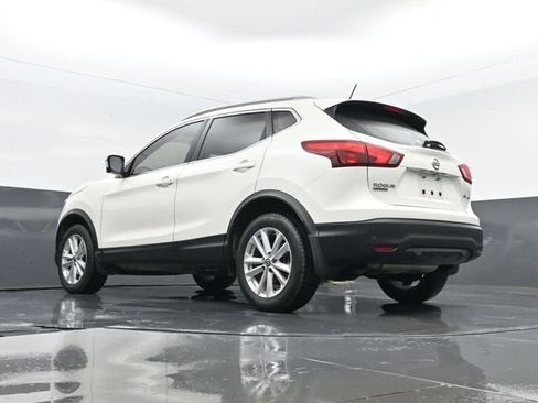 Used 2019 Nissan Rogue Sport SV w/ Technology Package AWD/4WD image 24