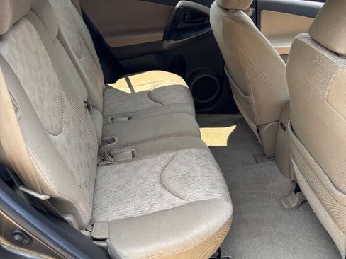 Used 2012 Toyota RAV4 FWD w/ Value Pkg image 18
