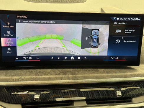 Used 2024 BMW X5 xDrive40i w/ M Sport Package AWD/4WD image 19