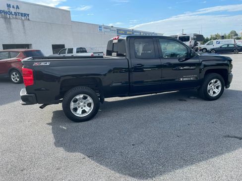 Used 2017 Chevrolet Silverado 1500 LT w/ All Star Edition AWD/4WD image 10