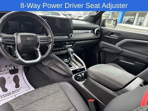 Used 2024 Chevrolet Colorado Z71 w/ Z71 Convenience Package 2 AWD/4WD image 13