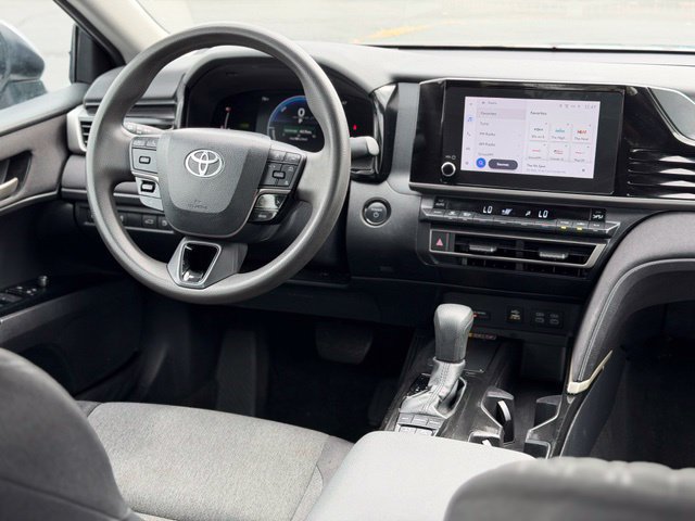 Used 2025 Toyota Camry LE FWD image 37