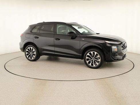 New 2026 Audi Q3 quattro 2.0T AWD/4WD image 9