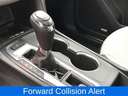 Used 2019 Chevrolet Equinox Premier image 13