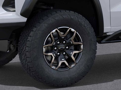 New 2026 Chevrolet Colorado ZR2 image 9